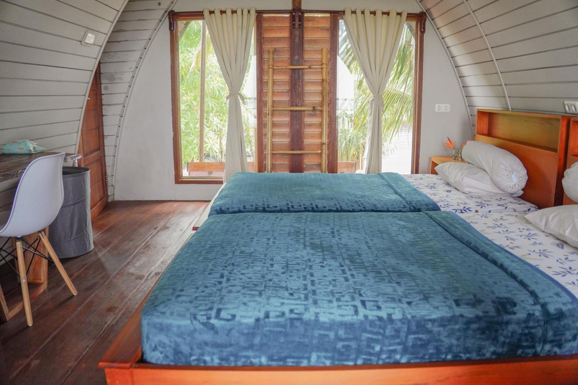 Momos Surf Shack Otel Salul Dış mekan fotoğraf